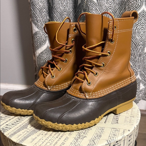 L.L. Bean Shoes - LL Bean Women’s Duck Boots SZ 6